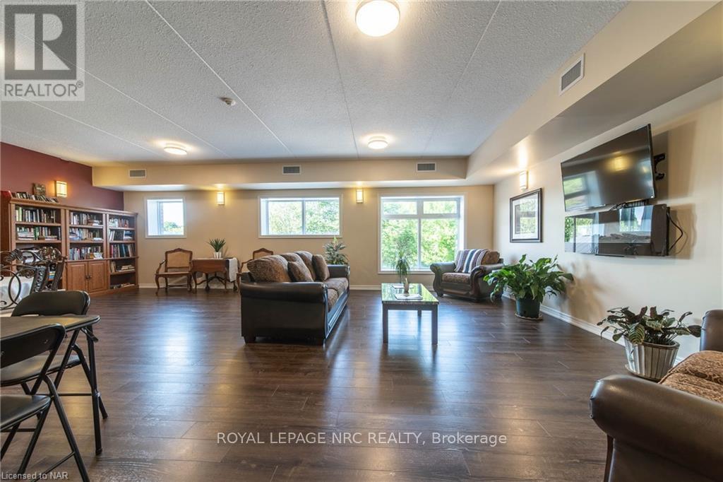 












102 - 4644 PETTIT AVENUE

,
Niagara Falls (Morrison),




Ontario
L2E6L4


