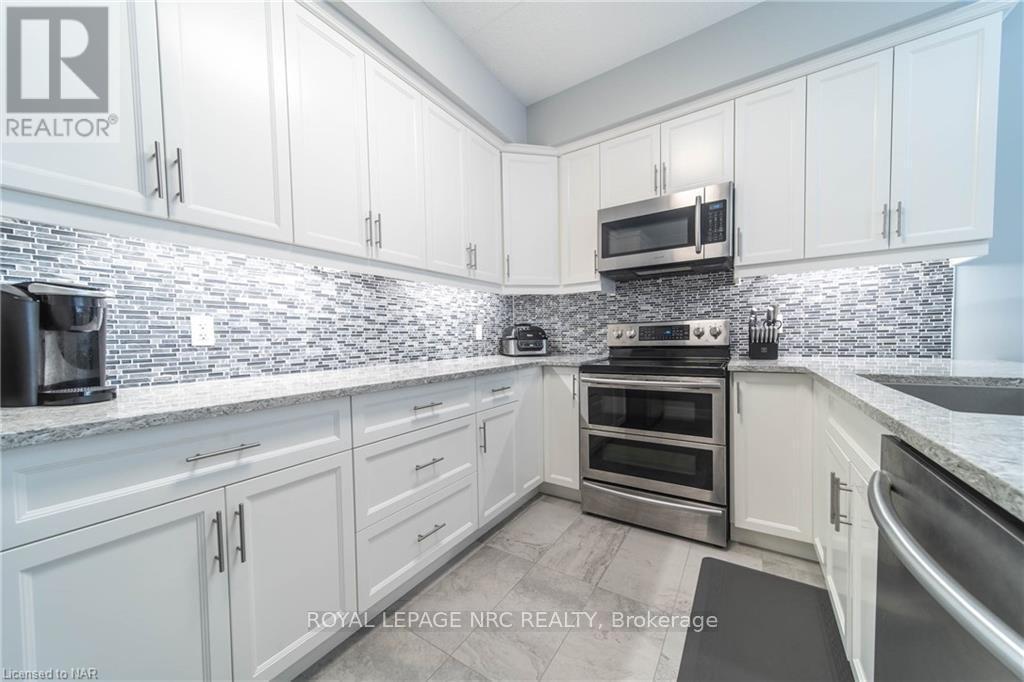 












102 - 4644 PETTIT AVENUE

,
Niagara Falls (Morrison),




Ontario
L2E6L4

