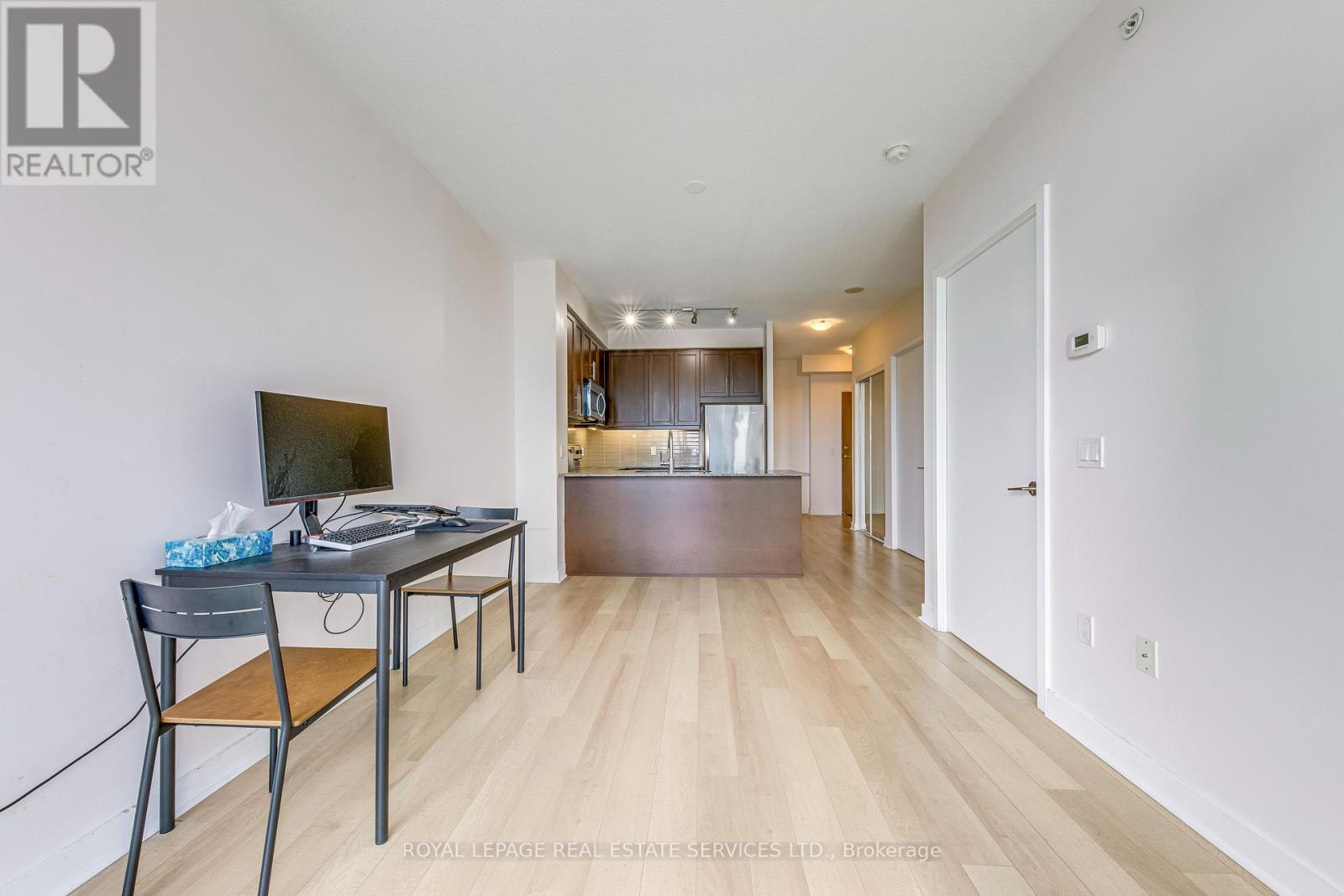 












910 - 3975 GRAND PARK DRIVE

,
Mississauga,




Ontario
L5B4M6

