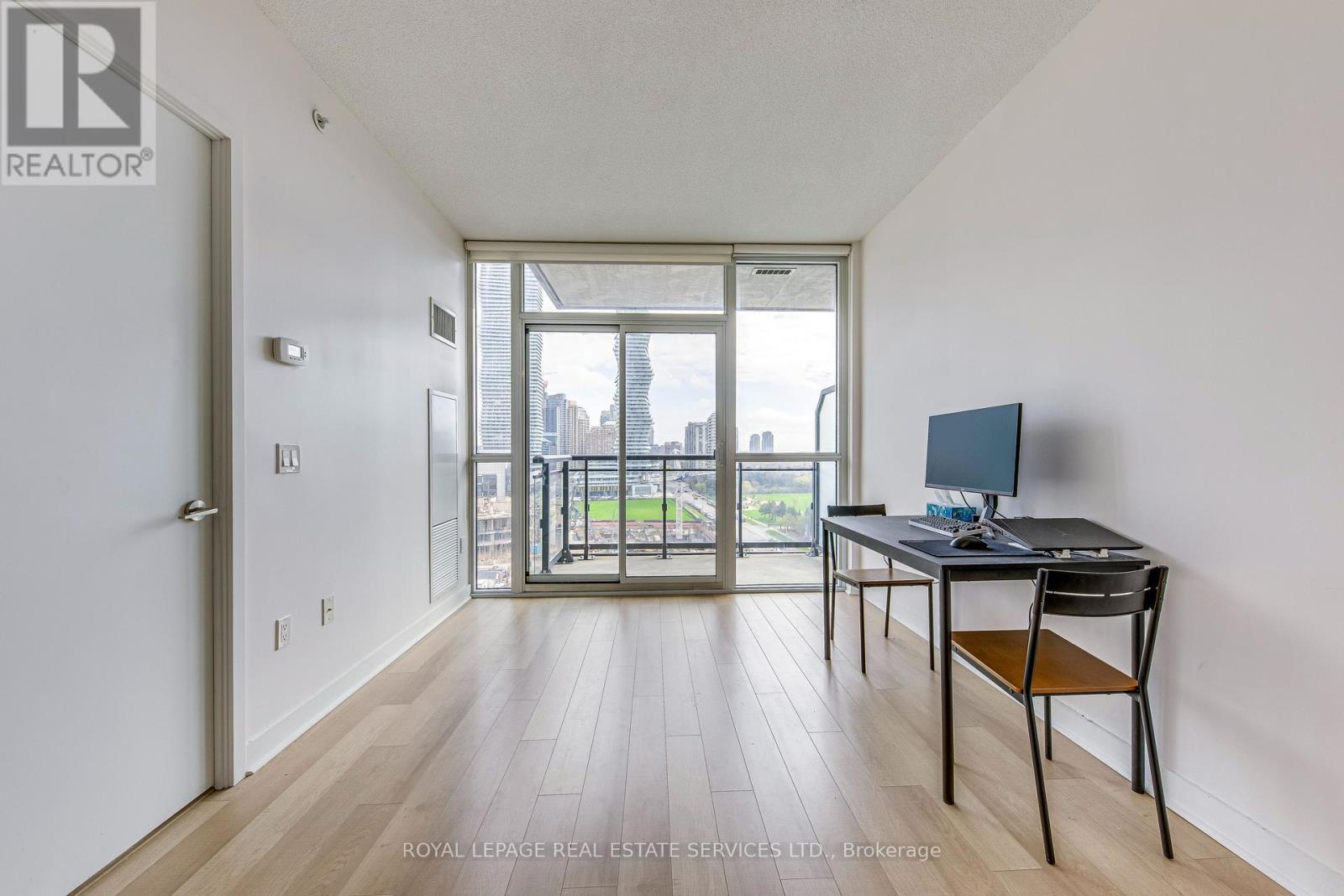 












910 - 3975 GRAND PARK DRIVE

,
Mississauga,




Ontario
L5B4M6

