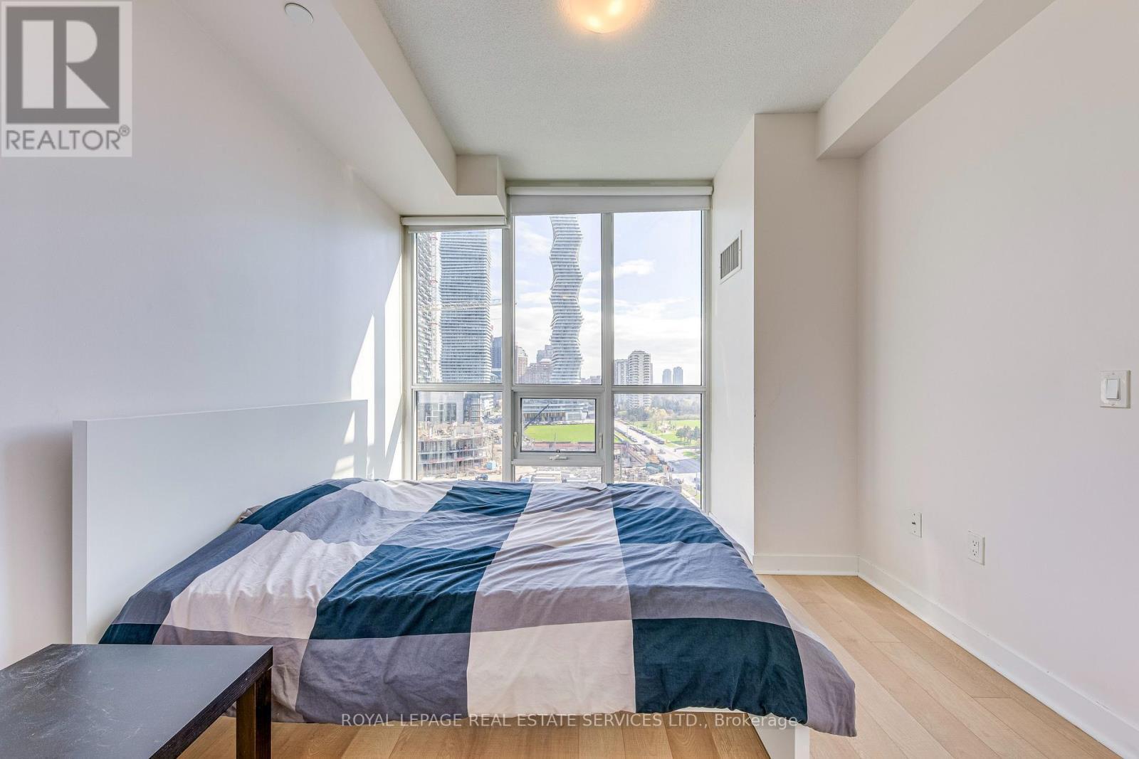 












910 - 3975 GRAND PARK DRIVE

,
Mississauga,




Ontario
L5B4M6

