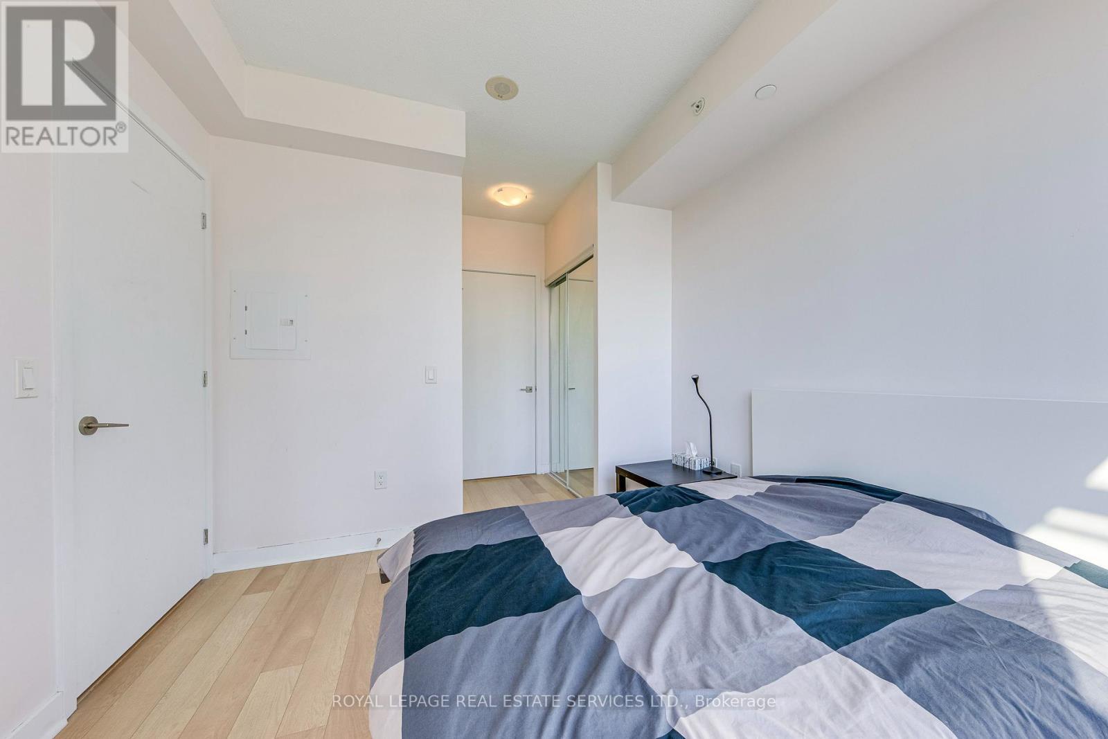 












910 - 3975 GRAND PARK DRIVE

,
Mississauga,




Ontario
L5B4M6

