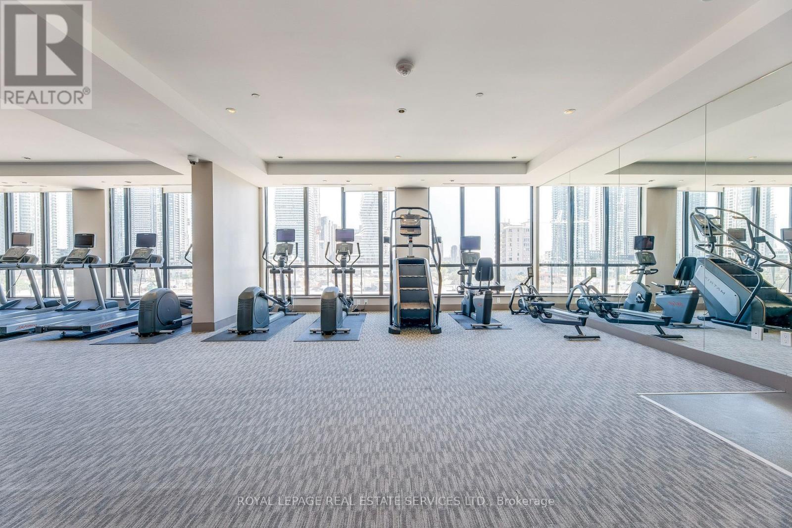 












910 - 3975 GRAND PARK DRIVE

,
Mississauga,




Ontario
L5B4M6

