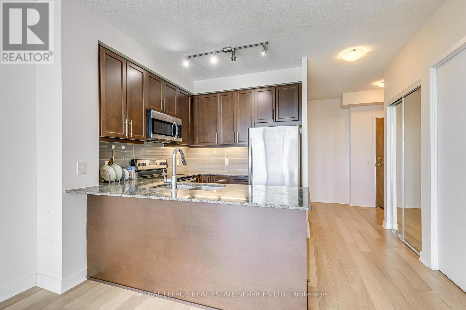 












910 - 3975 GRAND PARK DRIVE

,
Mississauga,




Ontario
L5B4M6

