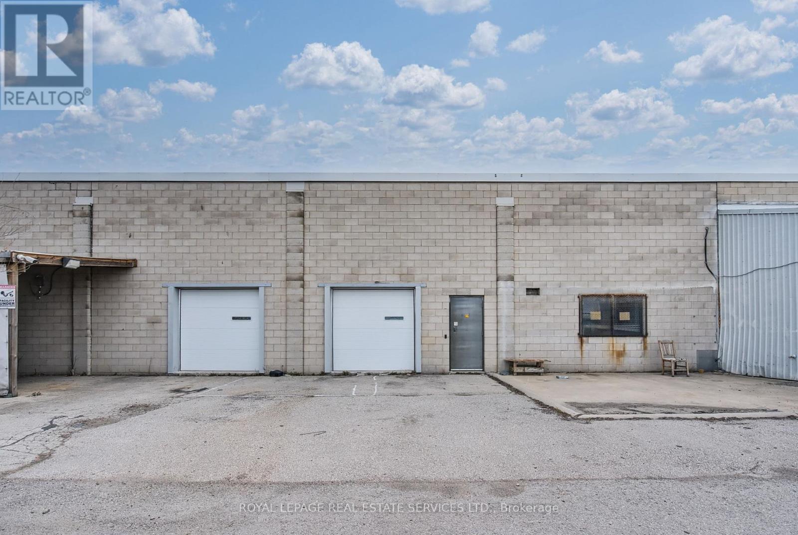 












5 - 65 CASCADE STREET

,
Hamilton,




Ontario
L8E3B7

