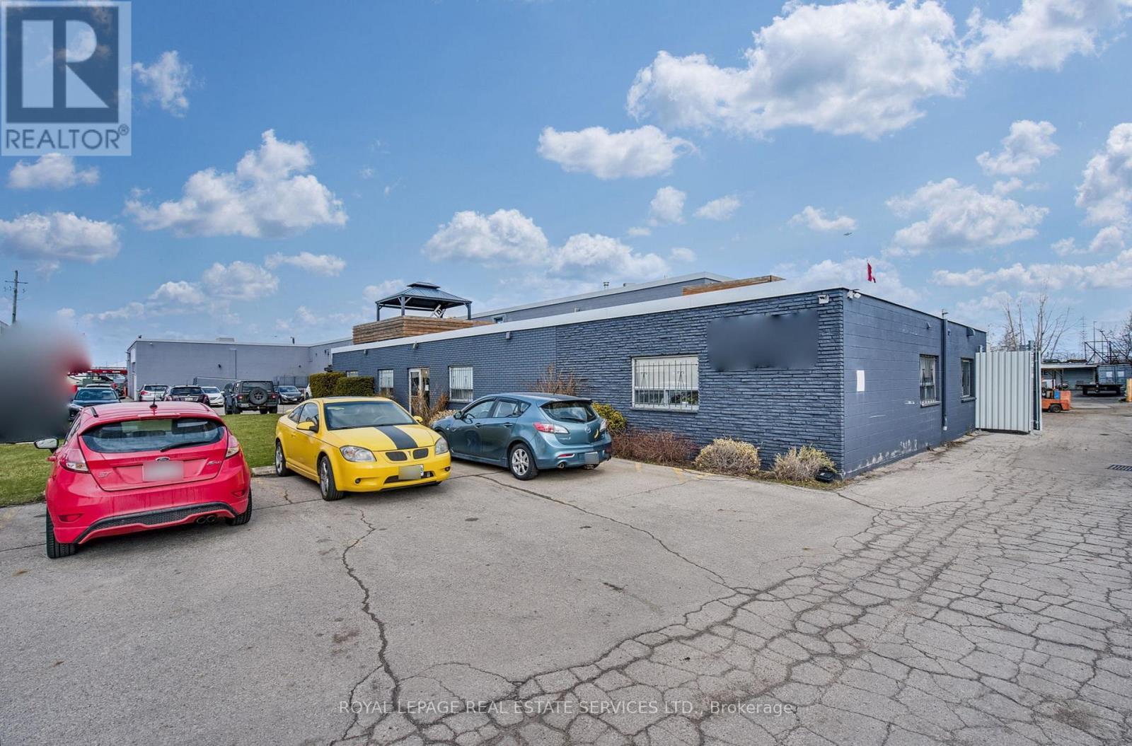 












5 - 65 CASCADE STREET

,
Hamilton,




Ontario
L8E3B7

