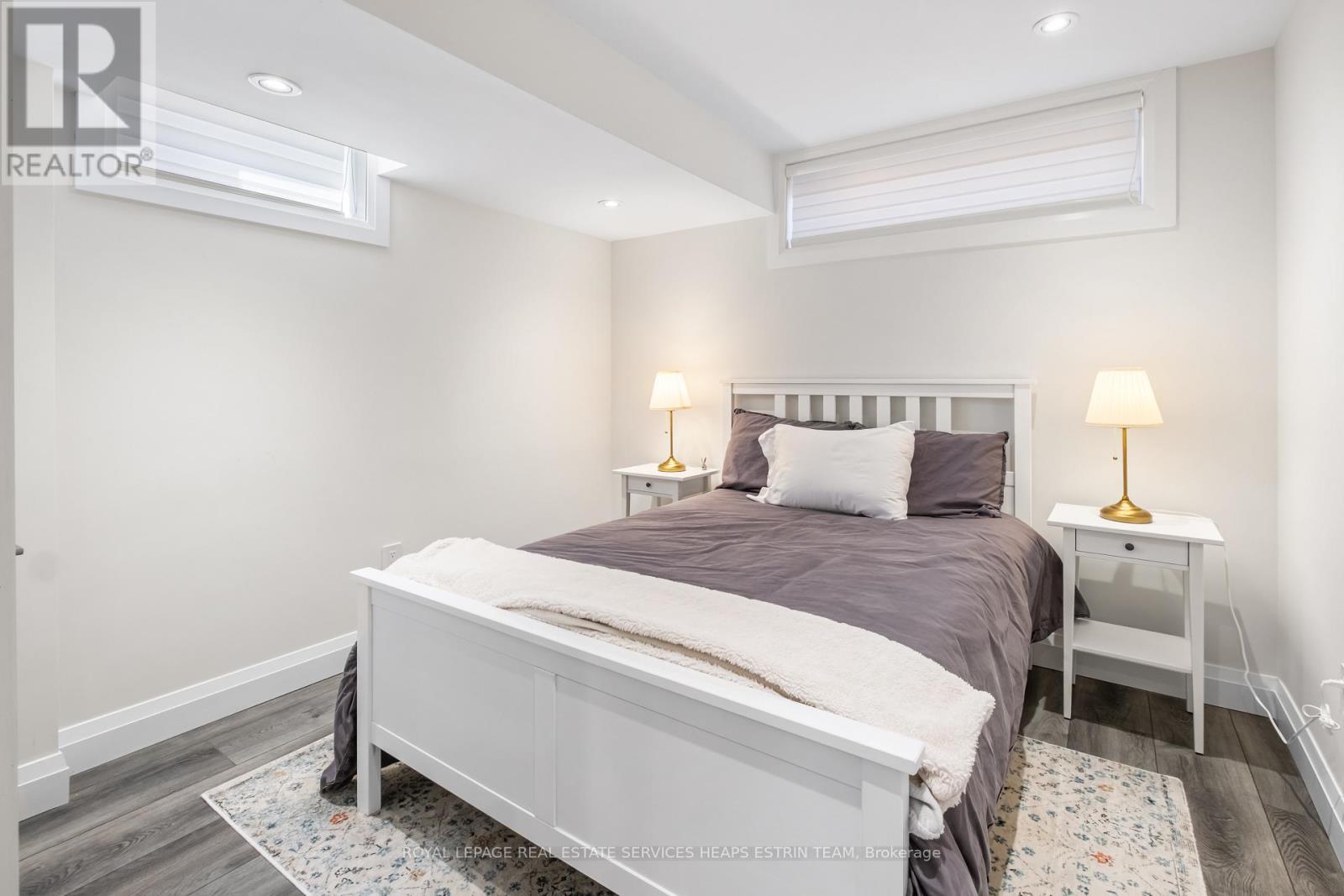 












56 ST HUBERT AVENUE

,
Toronto,




Ontario
M4J3Z3

