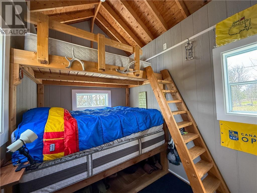 












134 Zullich Drive

,
Kagawong, Manitoulin Island,




Ontario
P0P1J0

