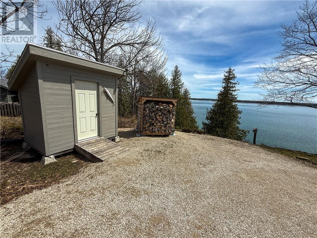 












134 Zullich Drive

,
Kagawong, Manitoulin Island,




Ontario
P0P1J0

