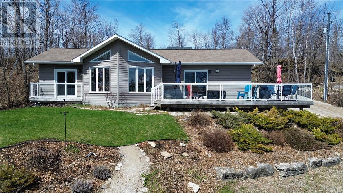 












134 Zullich Drive

,
Kagawong, Manitoulin Island,




Ontario
P0P1J0

