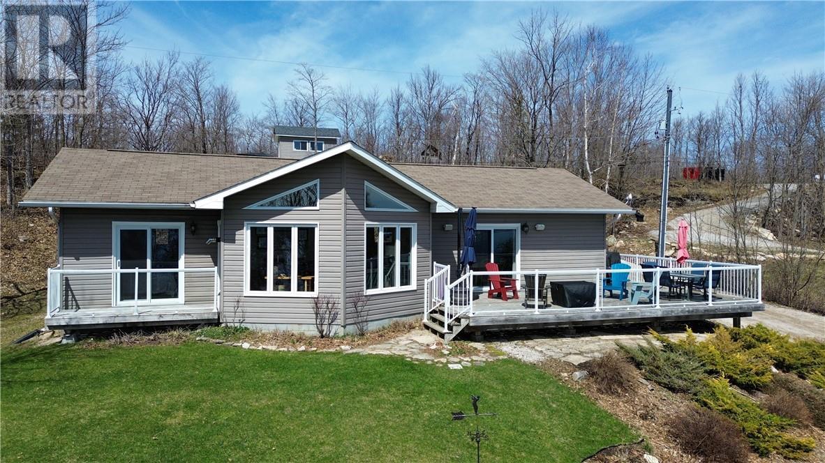 












134 Zullich Drive

,
Kagawong, Manitoulin Island,




Ontario
P0P1J0

