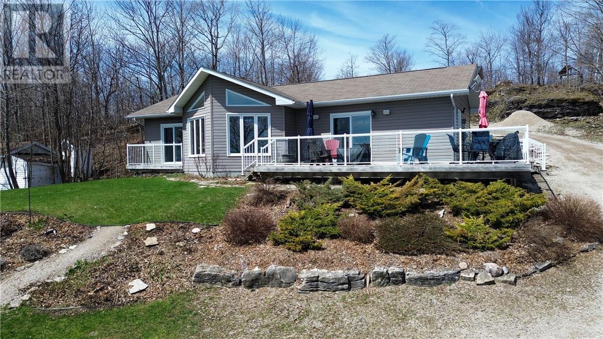 












134 Zullich Drive

,
Kagawong, Manitoulin Island,




Ontario
P0P1J0

