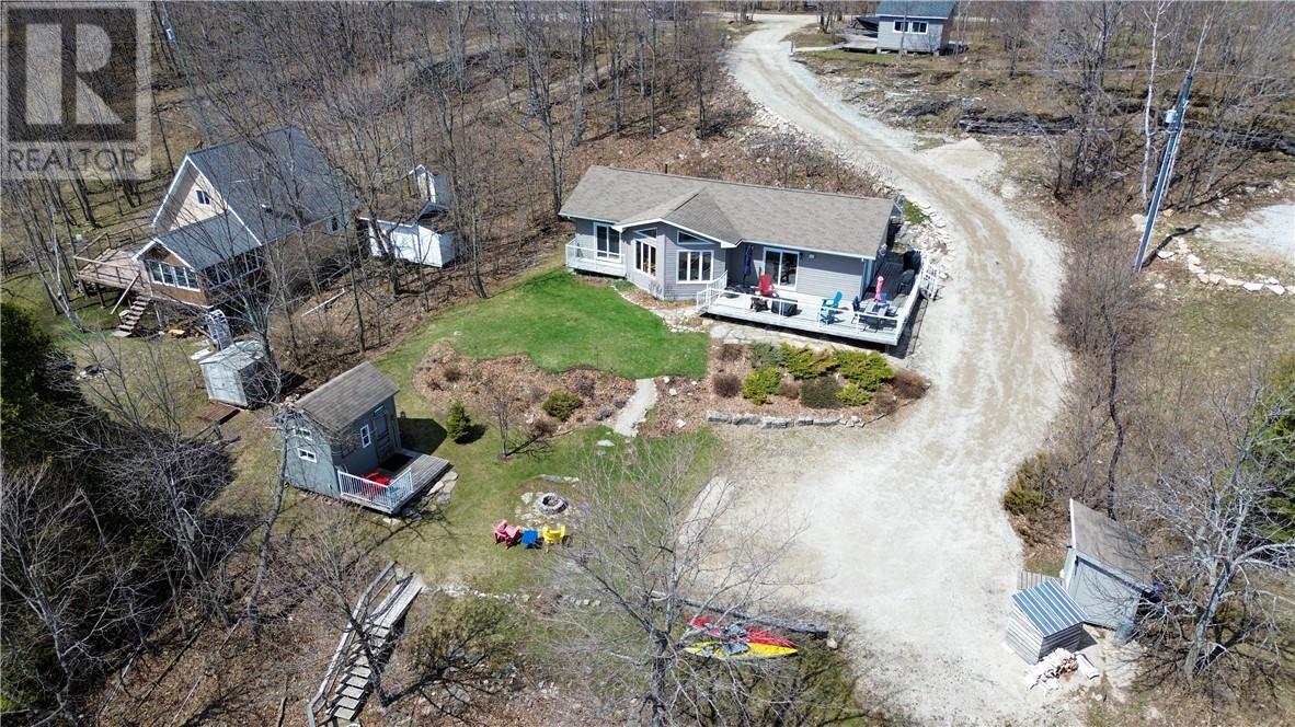 












134 Zullich Drive

,
Kagawong, Manitoulin Island,




Ontario
P0P1J0

