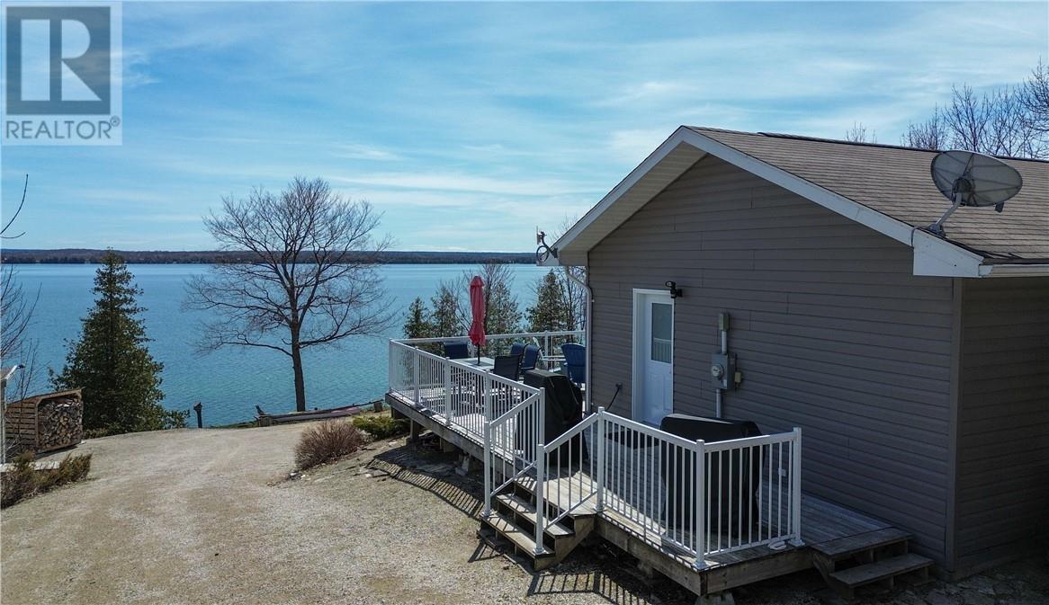 












134 Zullich Drive

,
Kagawong, Manitoulin Island,




Ontario
P0P1J0

