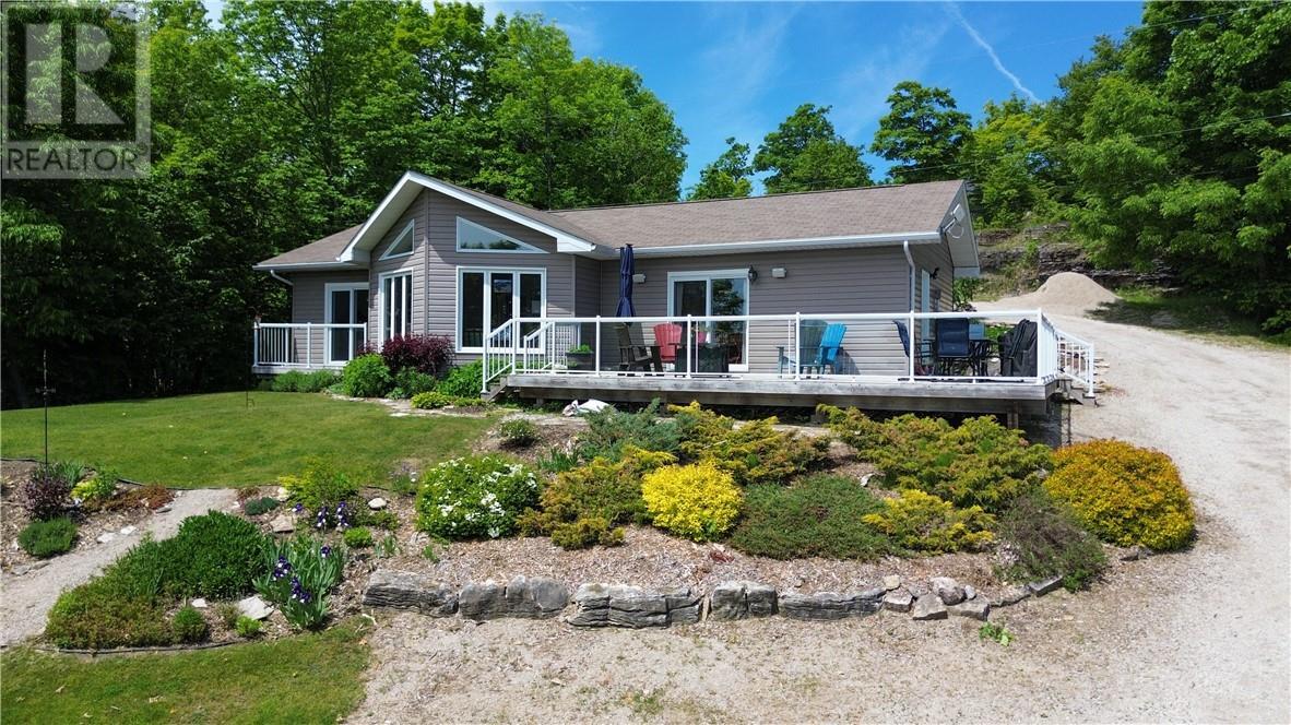 












134 Zullich Drive

,
Kagawong, Manitoulin Island,




Ontario
P0P1J0

