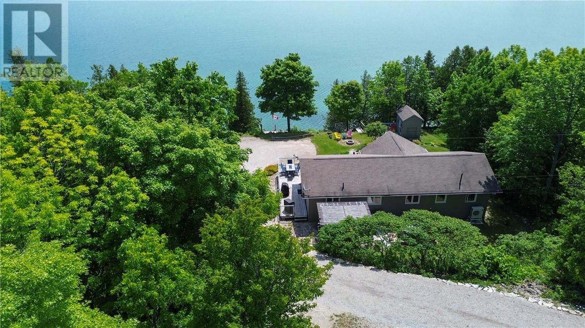 












134 Zullich Drive

,
Kagawong, Manitoulin Island,




Ontario
P0P1J0

