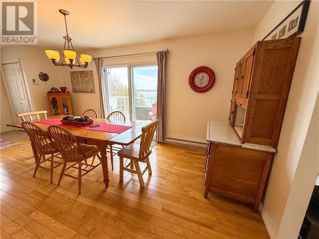 












134 Zullich Drive

,
Kagawong, Manitoulin Island,




Ontario
P0P1J0

