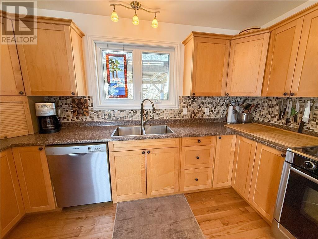 












134 Zullich Drive

,
Kagawong, Manitoulin Island,




Ontario
P0P1J0

