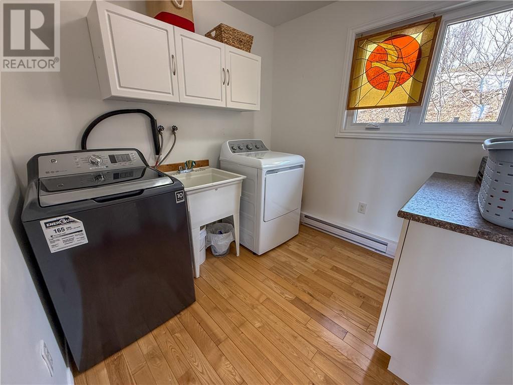 












134 Zullich Drive

,
Kagawong, Manitoulin Island,




Ontario
P0P1J0

