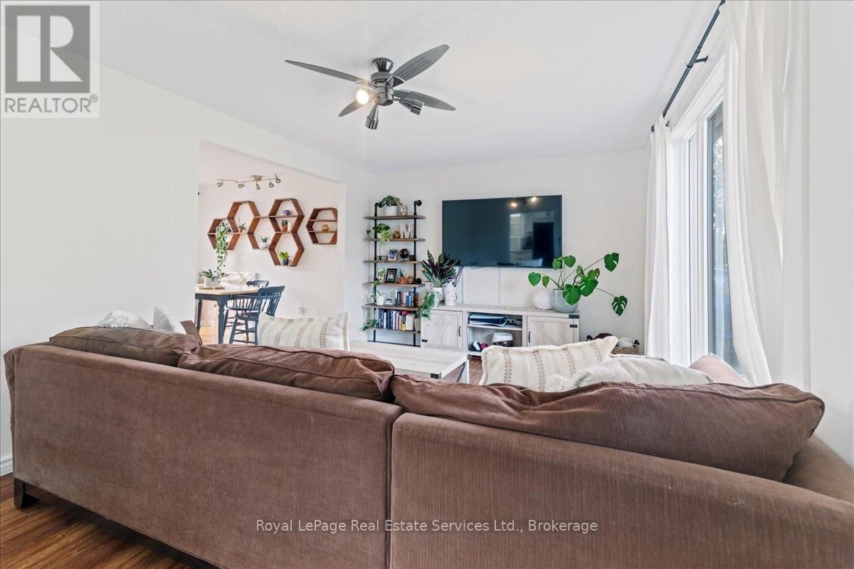 












160 HOME STREET

,
Stratford,




Ontario
N5A2A1

