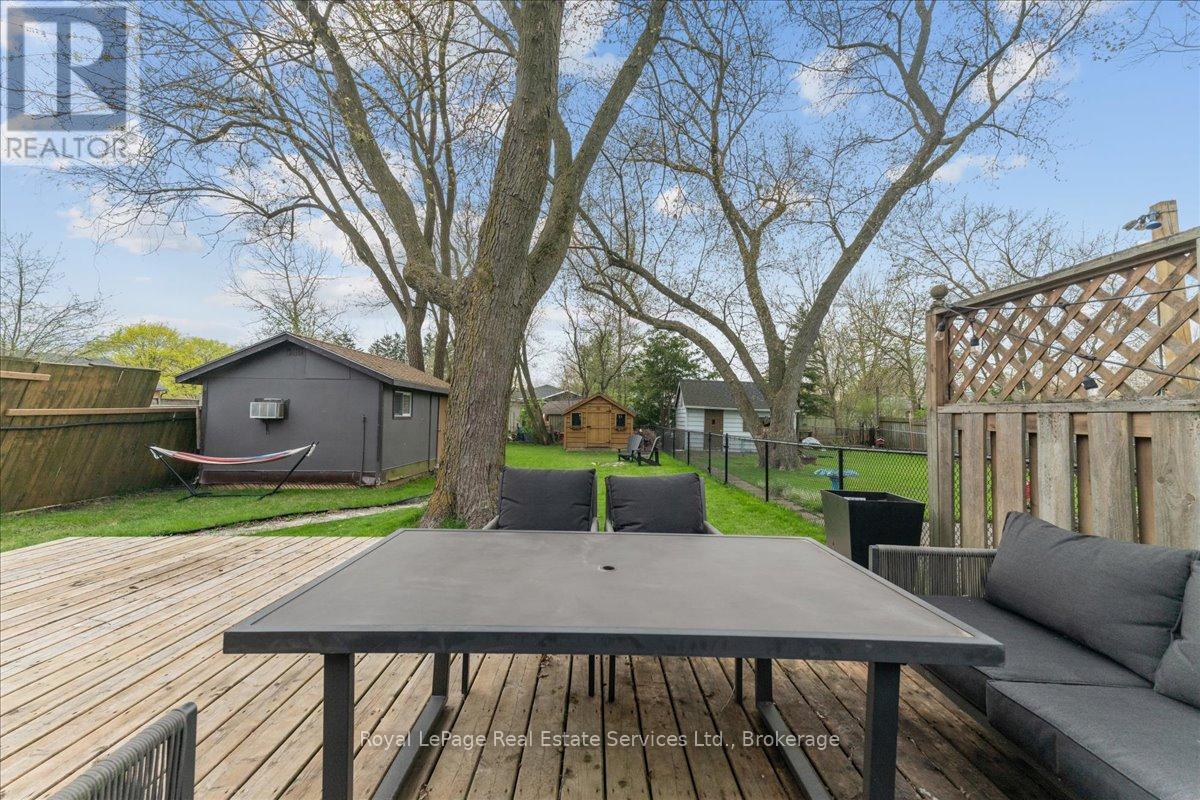 












160 HOME STREET

,
Stratford,




Ontario
N5A2A1

