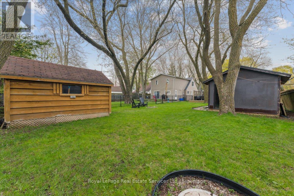 












160 HOME STREET

,
Stratford,




Ontario
N5A2A1


