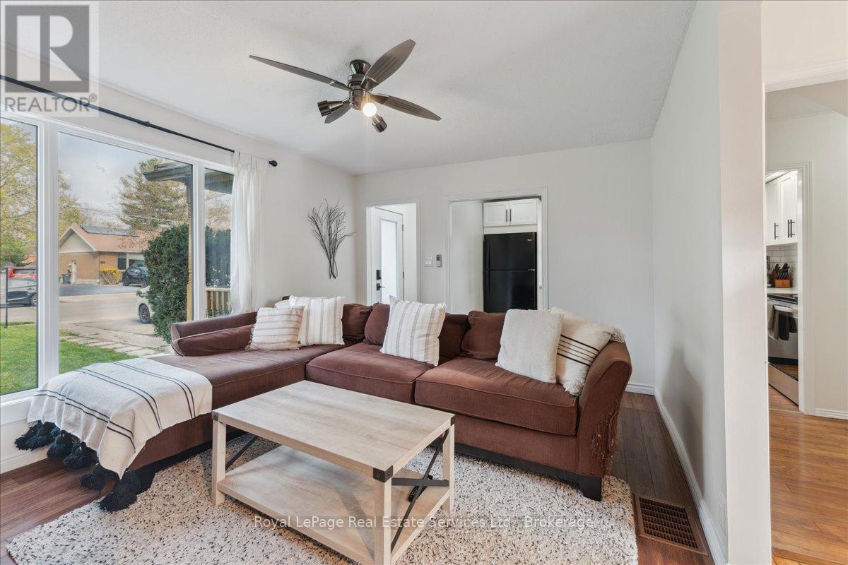 












160 HOME STREET

,
Stratford,




Ontario
N5A2A1

