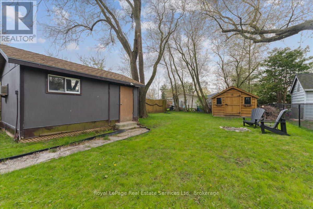 












160 HOME STREET

,
Stratford,




Ontario
N5A2A1

