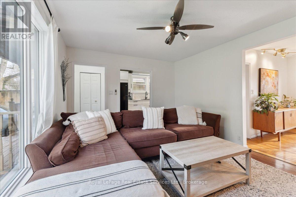 












160 HOME STREET

,
Stratford,




Ontario
N5A2A1


