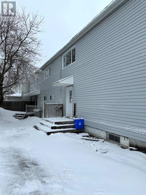 












161 MOUNTJOY STREET S

,
Timmins (TS - SW),




Ontario
P4N1T2

