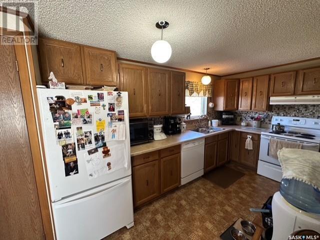 












412 & 420 Washington AVENUE

,
Stonehenge Rm No. 73,




Saskatchewan
S0H0Y0

