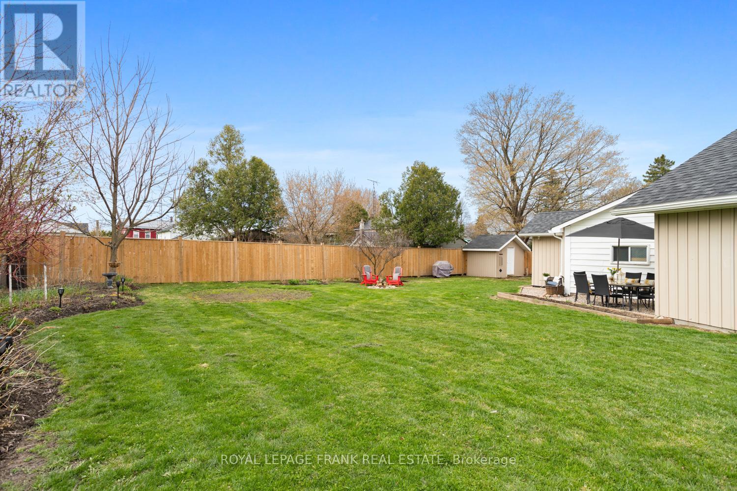 












2035 NEWTONVILLE ROAD

,
Clarington,




Ontario
L0A1J0

