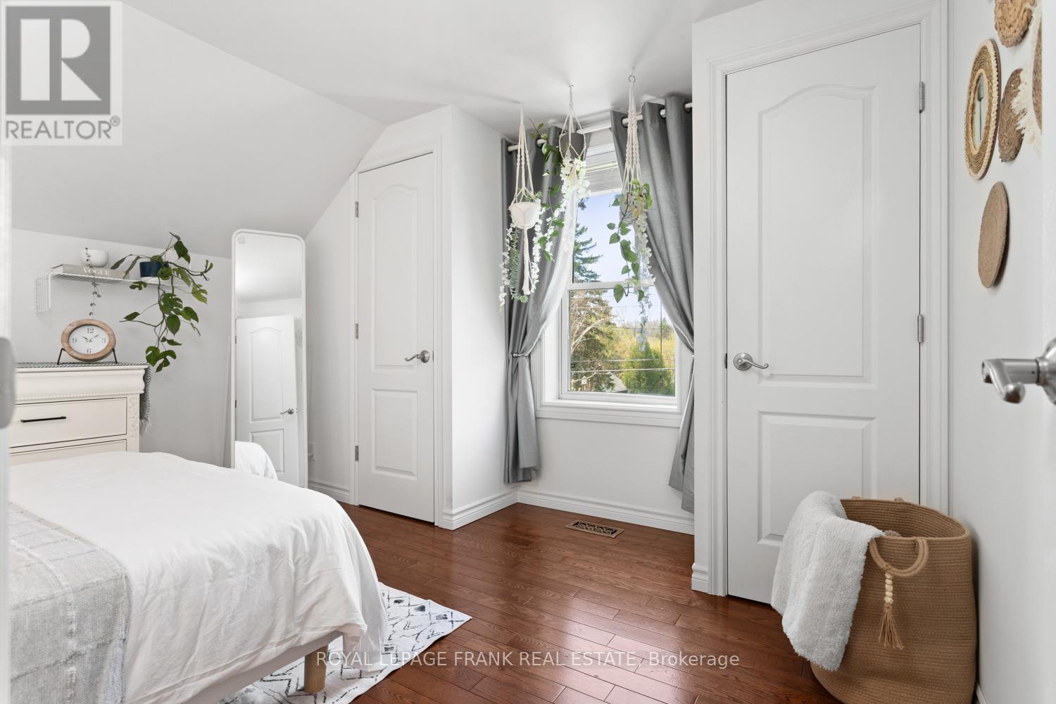 












2035 NEWTONVILLE ROAD

,
Clarington,




Ontario
L0A1J0


