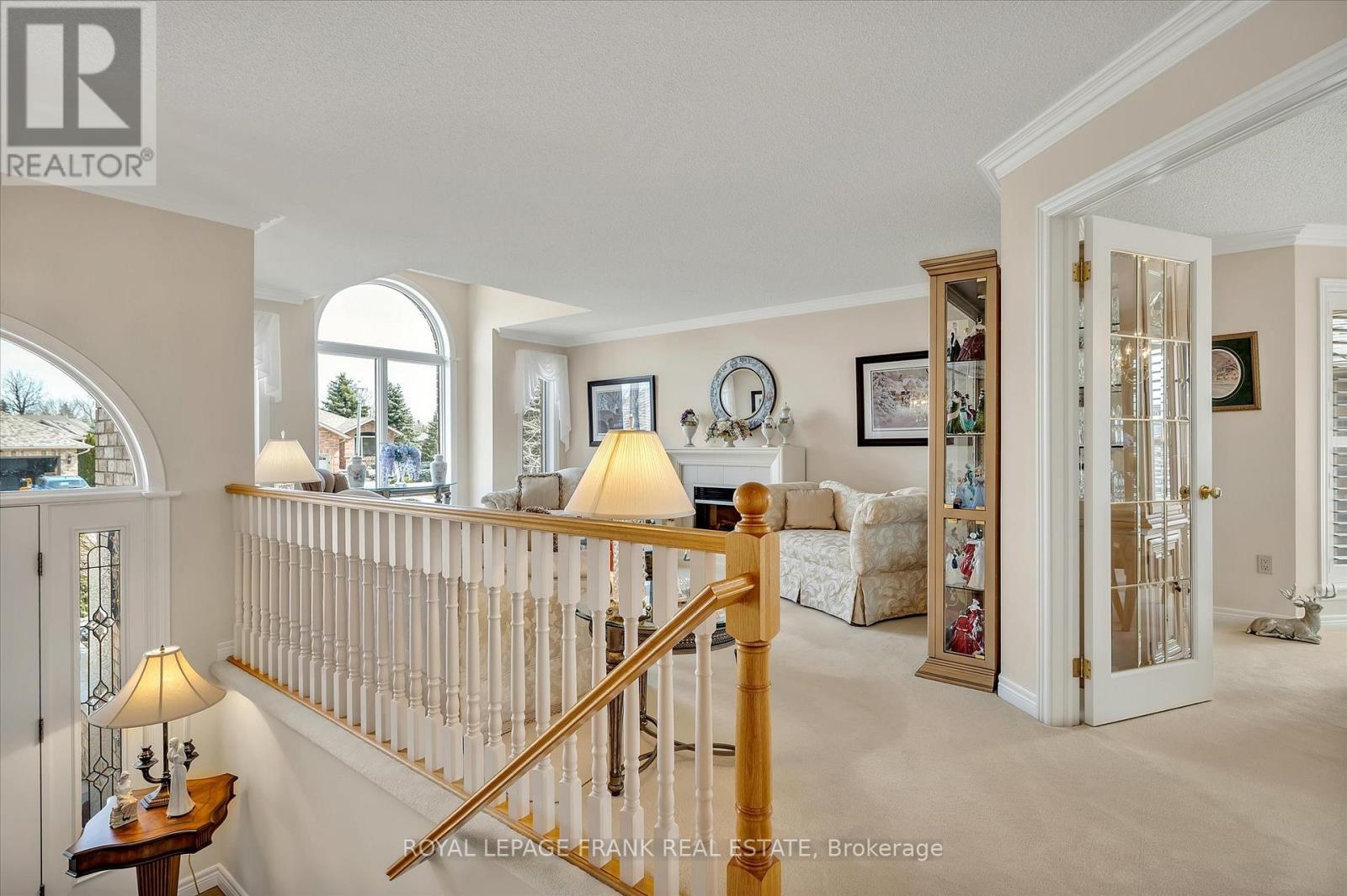 












42 HUNTINGWOOD CRESCENT

,
Kawartha Lakes (Bobcaygeon),




Ontario
K0M1A0

