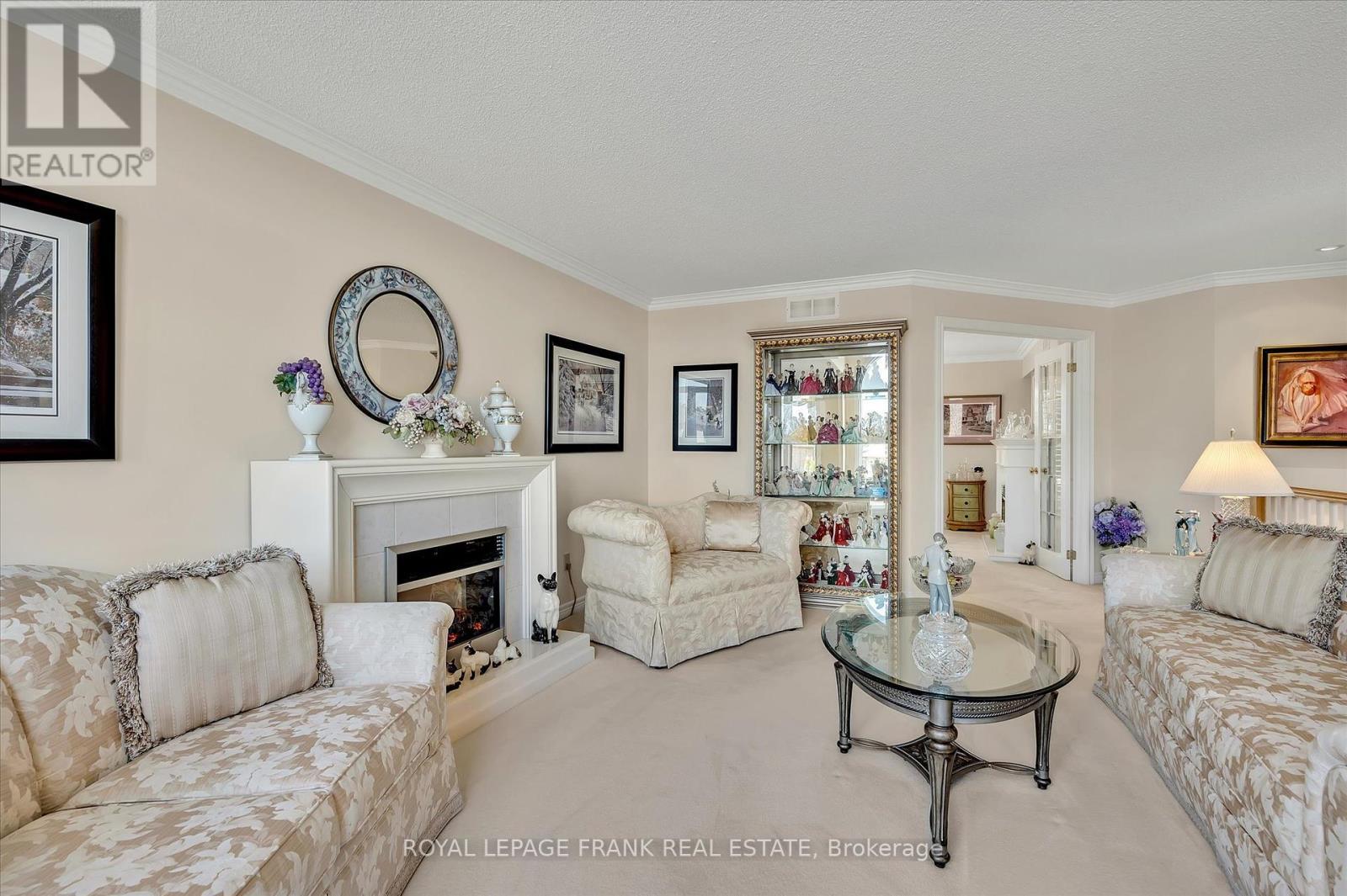 












42 HUNTINGWOOD CRESCENT

,
Kawartha Lakes (Bobcaygeon),




Ontario
K0M1A0

