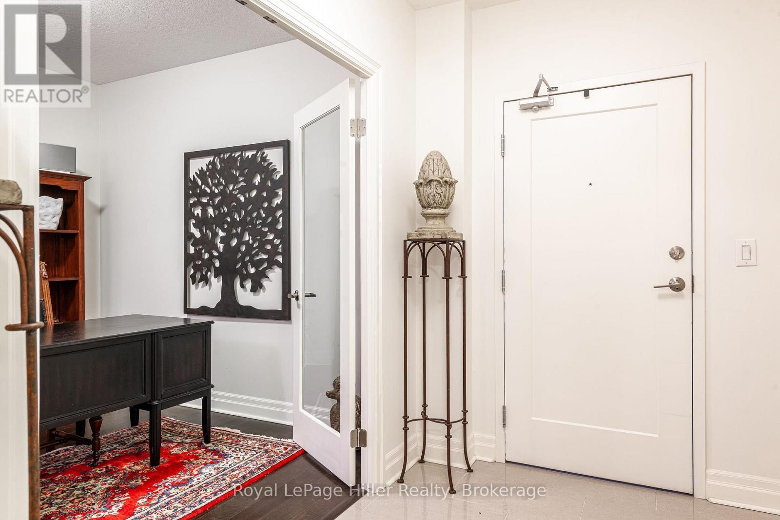 












111 - 255 JOHN STREET

,
Stratford,




Ontario
N5A0G7

