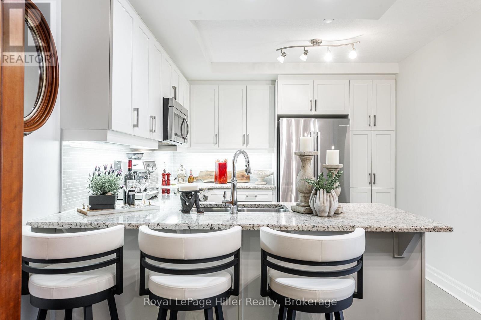 












111 - 255 JOHN STREET

,
Stratford,




Ontario
N5A0G7

