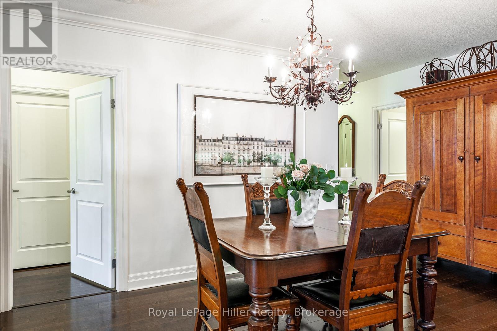 












111 - 255 JOHN STREET

,
Stratford,




Ontario
N5A0G7

