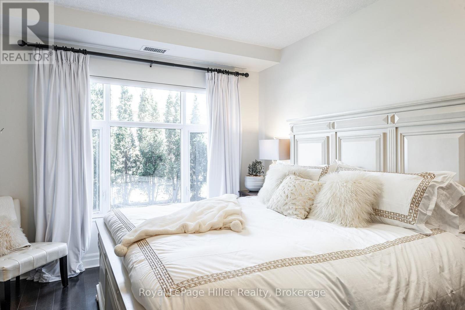 












111 - 255 JOHN STREET

,
Stratford,




Ontario
N5A0G7

