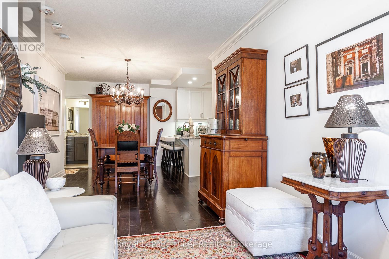 












111 - 255 JOHN STREET

,
Stratford,




Ontario
N5A0G7

