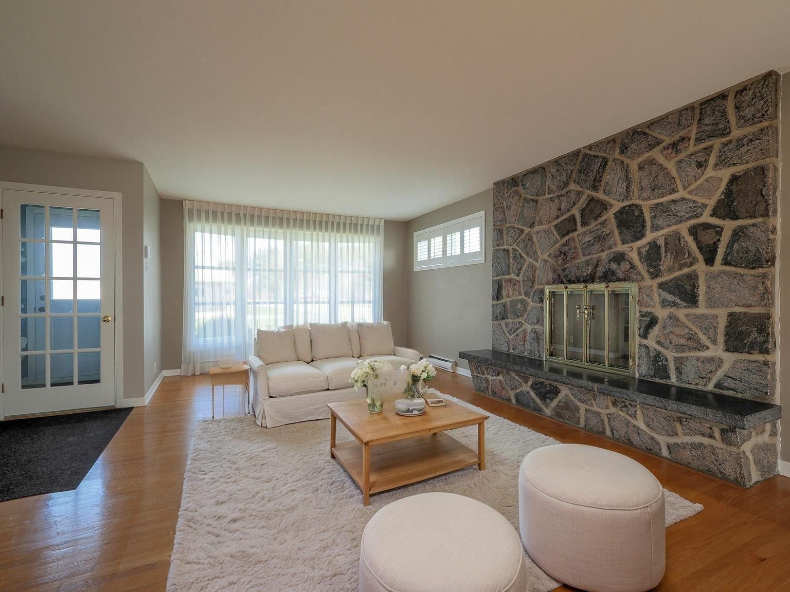 









3825


Rue de Châteaufort

,
Trois-Rivières,




QC
G8Y2A8


