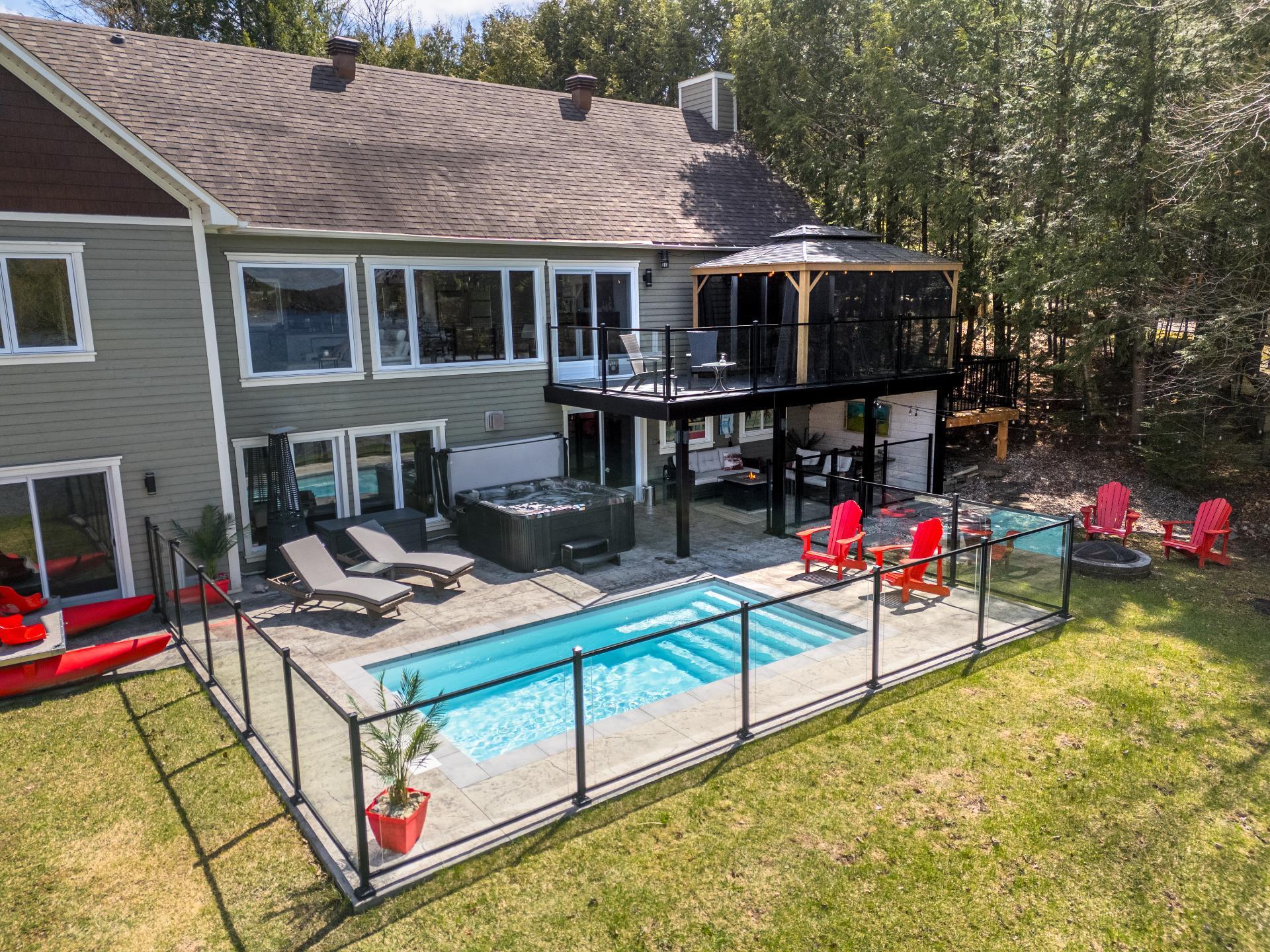 









4455


Rue Gatineau

,
Sherbrooke (Brompton/Rock Forest/Saint-Élie/Deauville),




QC
J1N3B4


