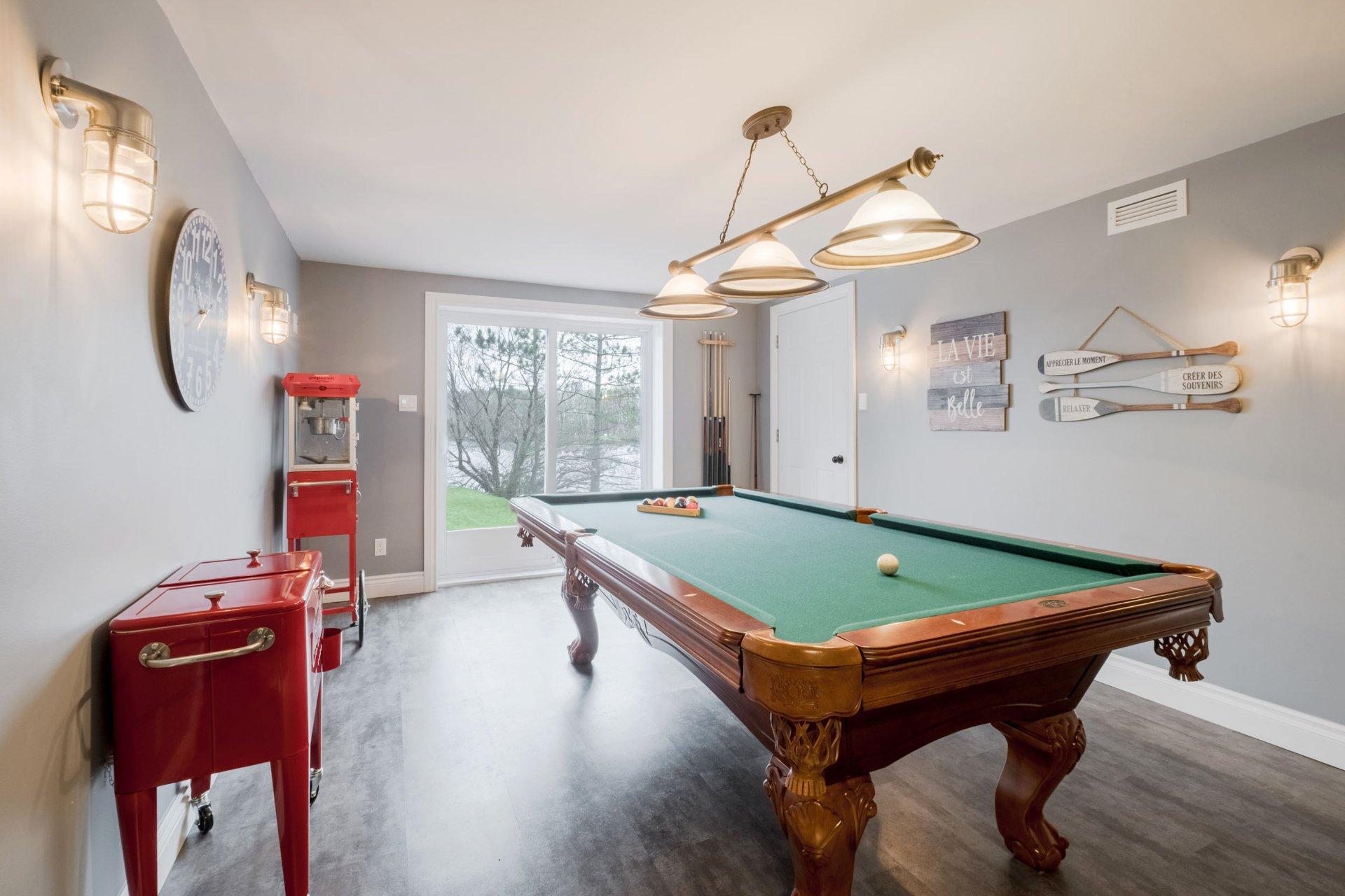 









4455


Rue Gatineau

,
Sherbrooke (Brompton/Rock Forest/Saint-Élie/Deauville),




QC
J1N3B4

