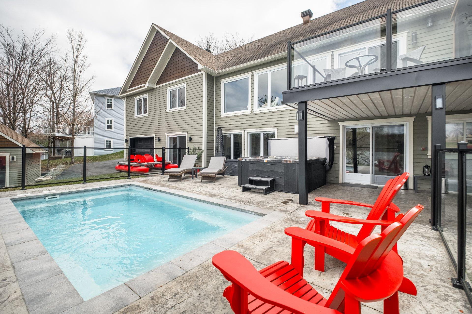 









4455


Rue Gatineau

,
Sherbrooke (Brompton/Rock Forest/Saint-Élie/Deauville),




QC
J1N3B4


