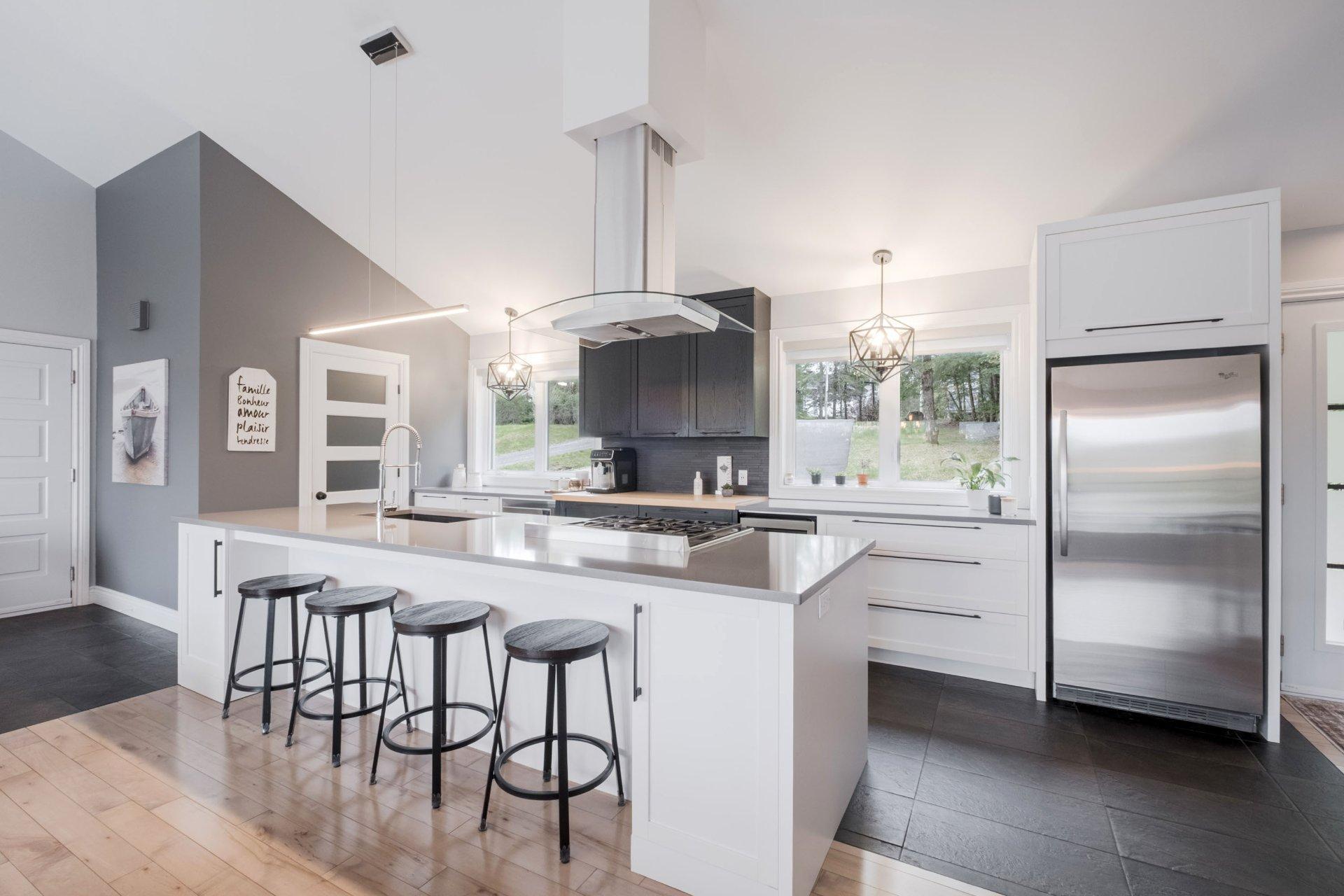 









4455


Rue Gatineau

,
Sherbrooke (Brompton/Rock Forest/Saint-Élie/Deauville),




QC
J1N3B4

