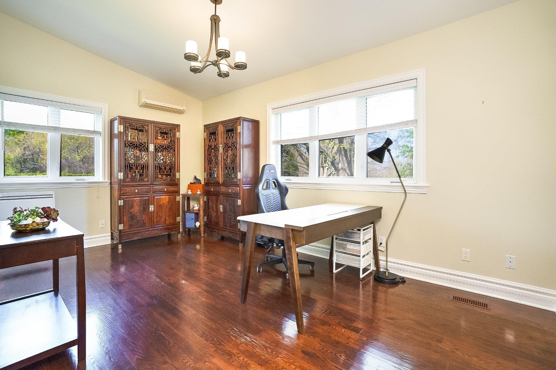 









36


Ch. North Ridge

,
Montréal (L'Île-Bizard/Sainte-Geneviève),




QC
H9E1A9

