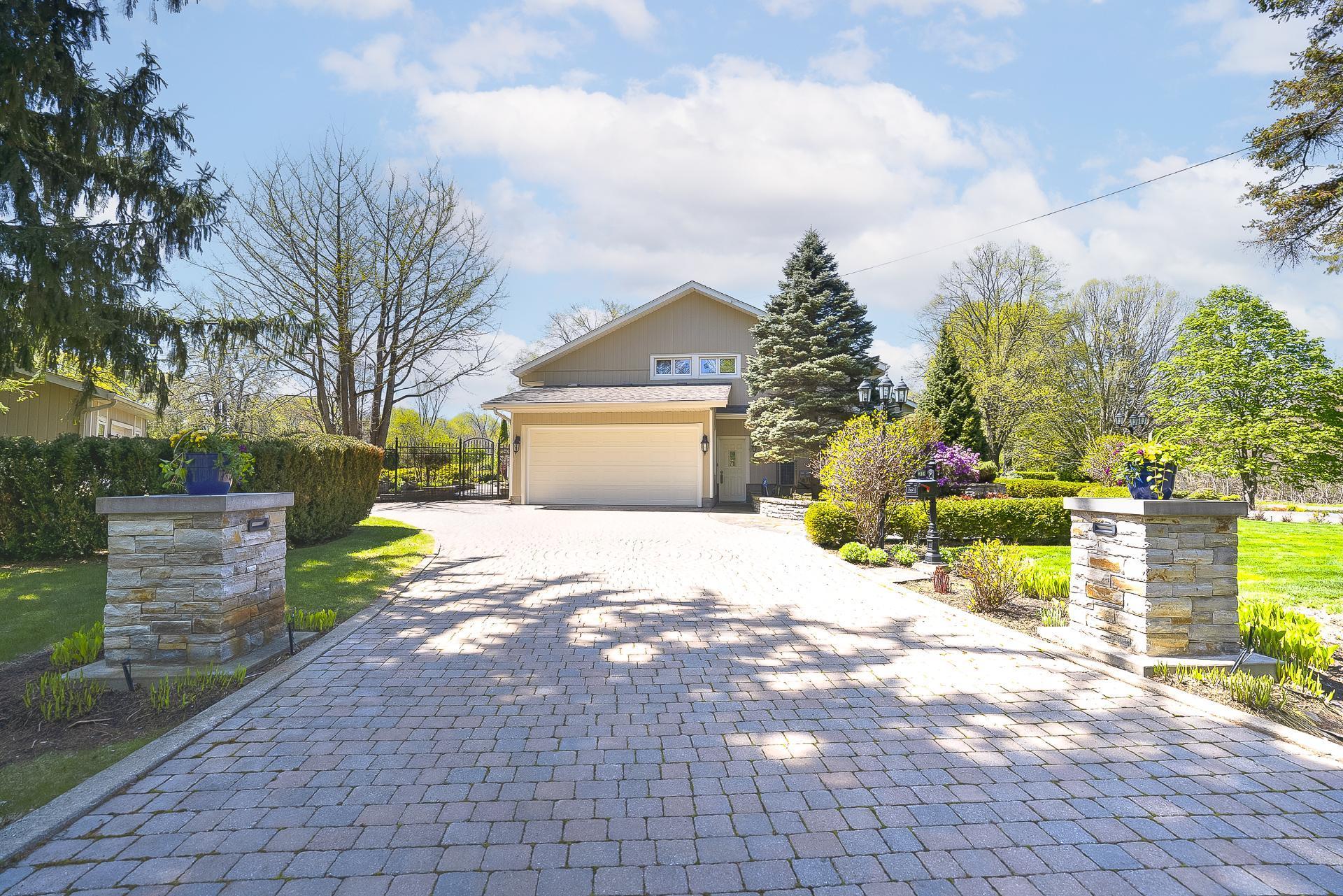 









36


Ch. North Ridge

,
Montréal (L'Île-Bizard/Sainte-Geneviève),




QC
H9E1A9

