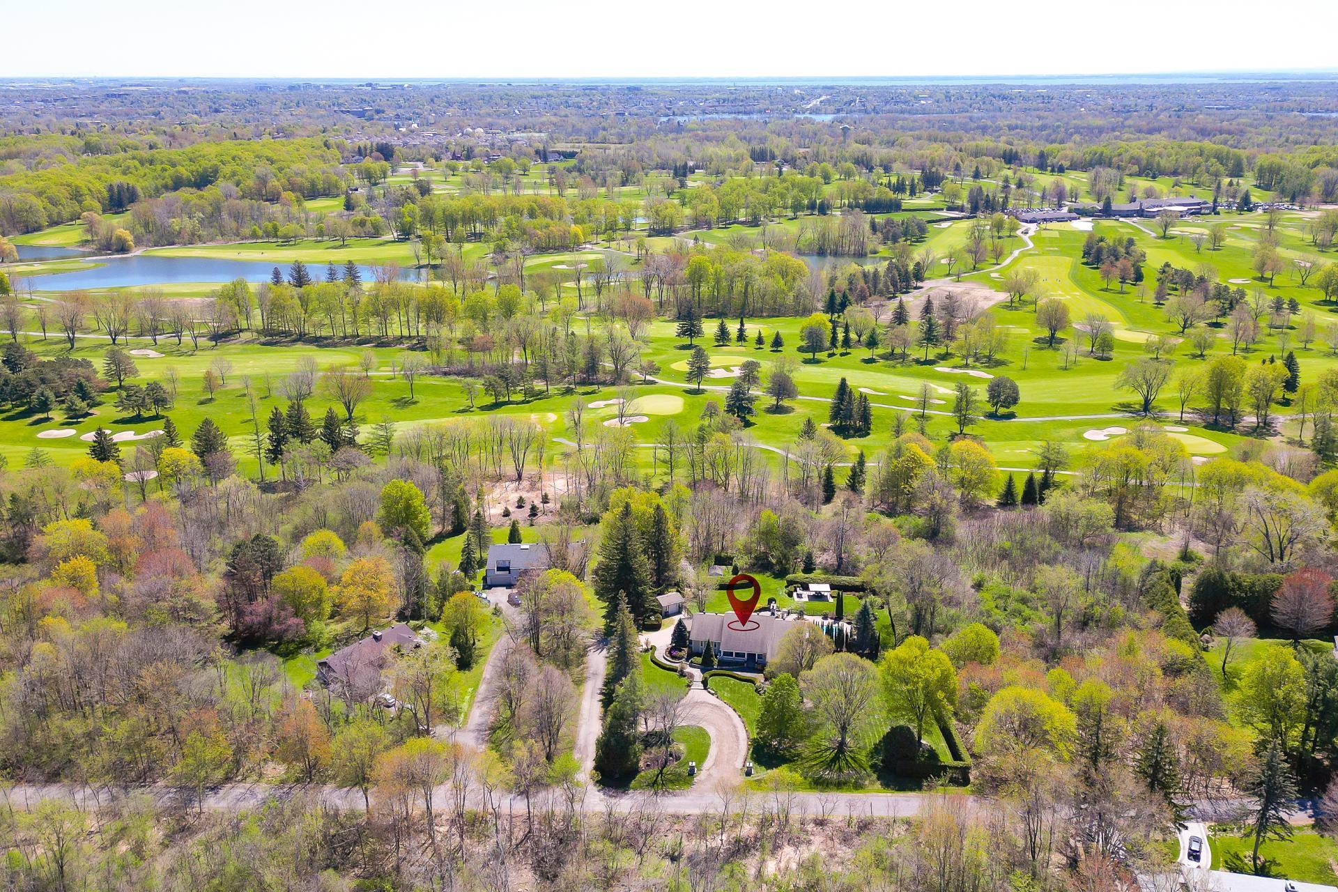 









36


Ch. North Ridge

,
Montréal (L'Île-Bizard/Sainte-Geneviève),




QC
H9E1A9

