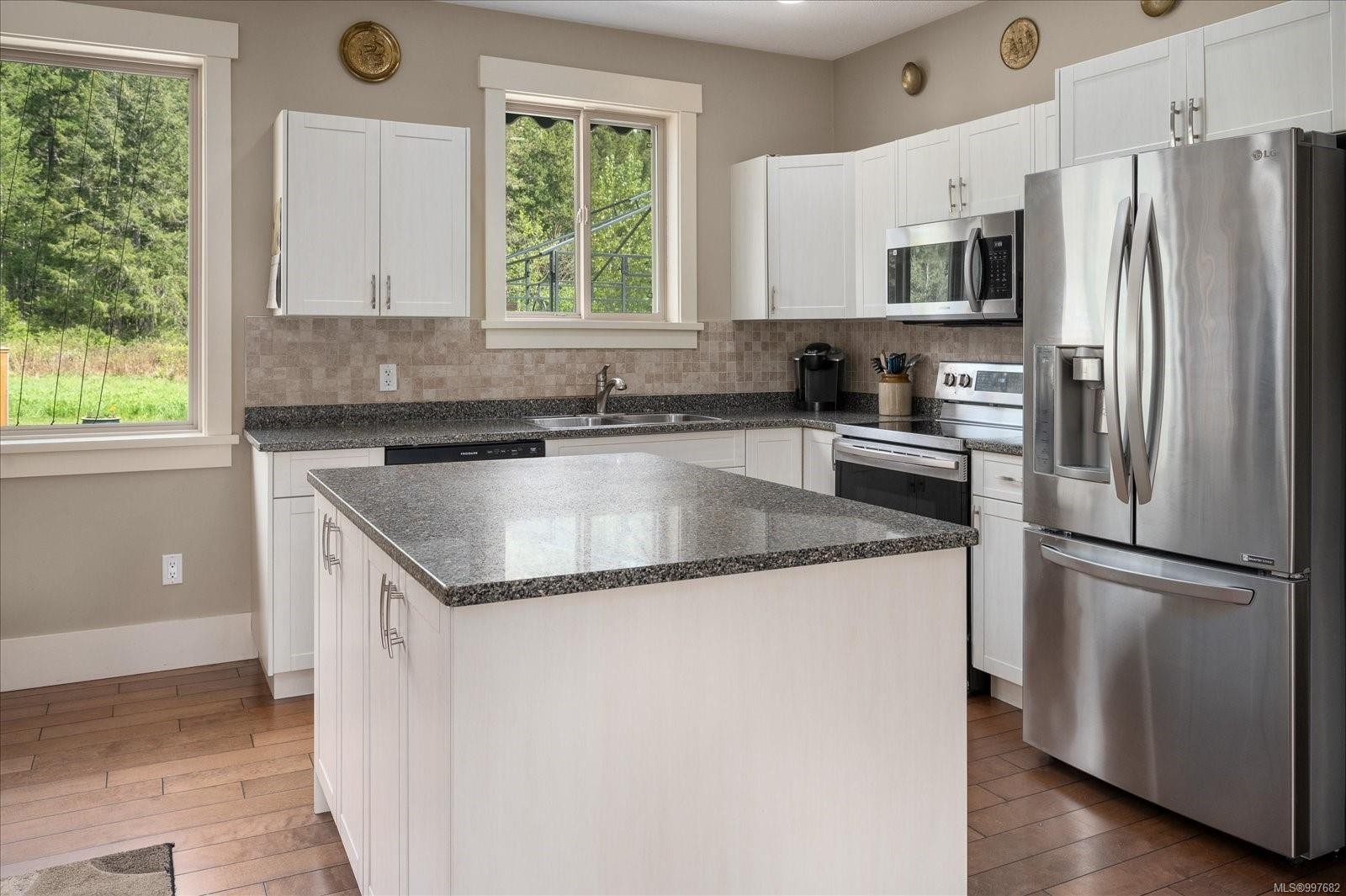 









460


Nanaimo River

Rd,
Nanaimo,




BC
V9X 1E2

