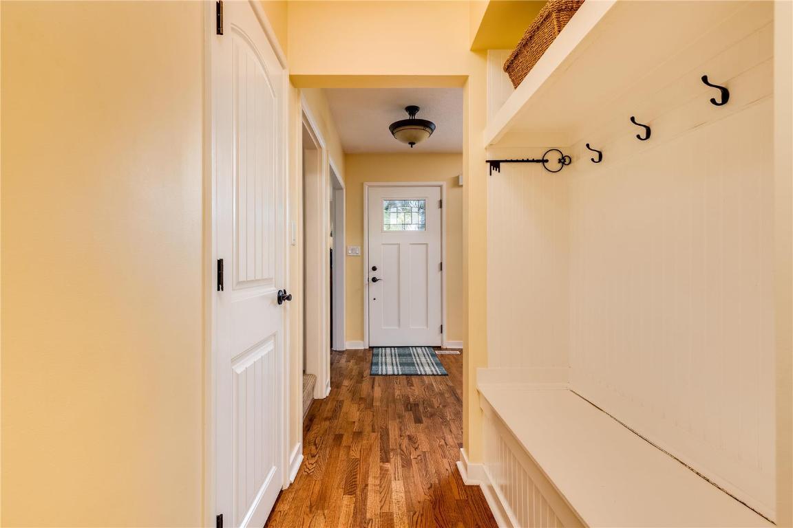 









1927


Knox

Crescent,
Kelowna,




BC
V1Y 1K9

